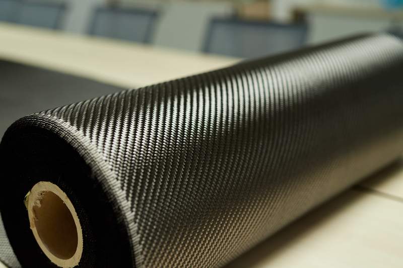 Woven fabrics made of carbon fibers